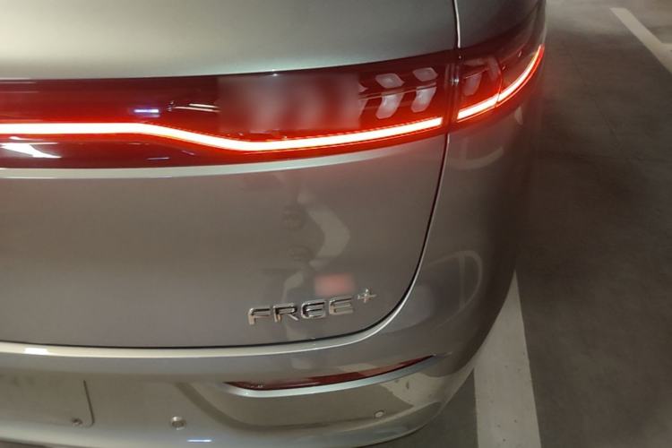 Used VOYAH FREE 2025 Model FREE+ Rear-Drive Qiankun Edition Right Rear Taillight