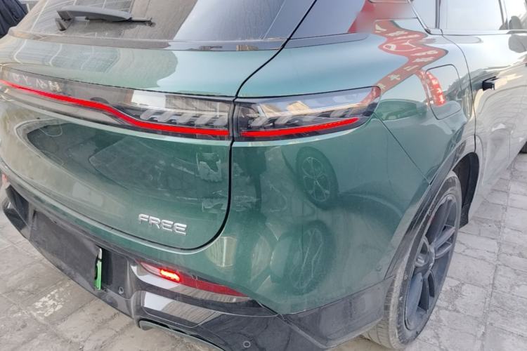 Used VOYAH FREE 2025 318 318 km Rear-Drive Touring Edition Right Rear Taillight