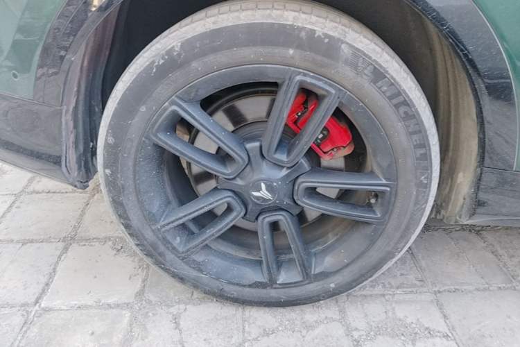 Used VOYAH FREE 2025 318 318 km Rear-Drive Touring Edition Right Rear Wheel Hub