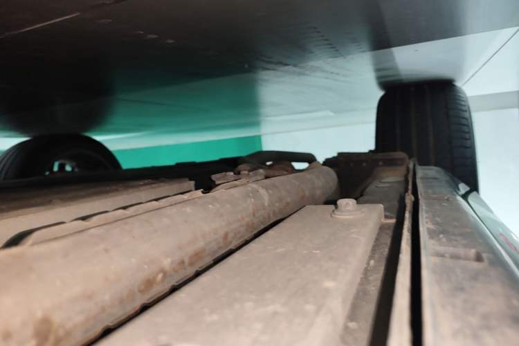 Used VOYAH FREE 2025 Model FREE+ Four-Wheel-Drive Qiankun Edition Right Side Sill