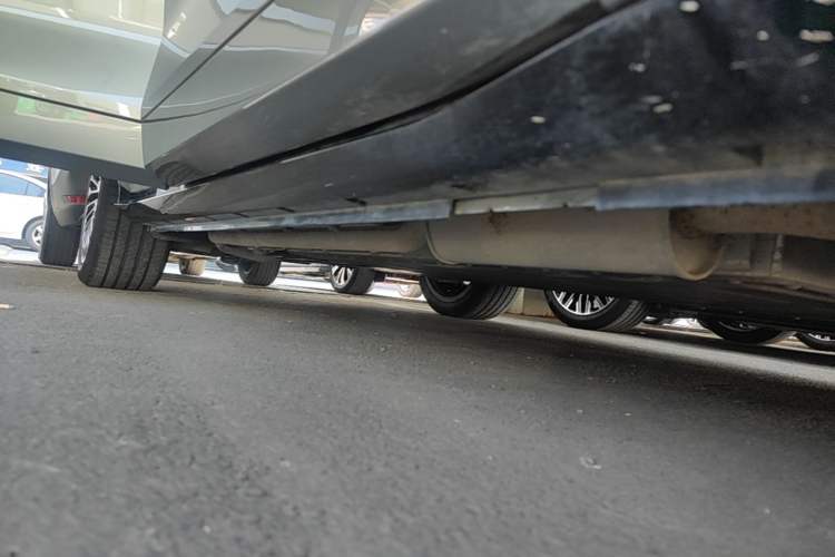Used VOYAH FREE 2025 Model FREE+ Rear-Drive Qiankun Edition Right Side Sill