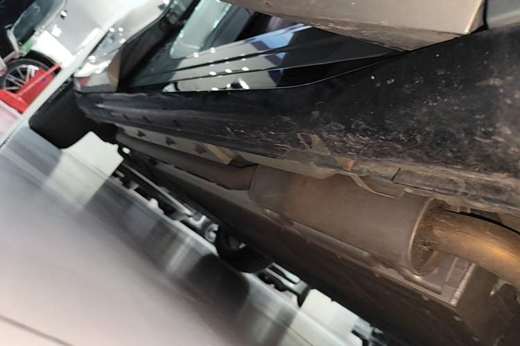 Used VOYAH FREE 2025 Model FREE+ Four-Wheel-Drive Qiankun Edition Right Side Sill