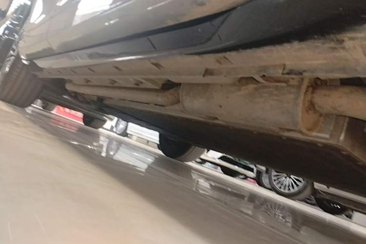 Used VOYAH FREE 2025 Model FREE+ Rear-Drive Qiankun Edition Right Side Sill