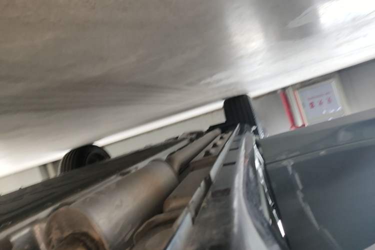 Used VOYAH FREE 2025 Model FREE+ Rear-Drive Qiankun Edition Right Side Sill