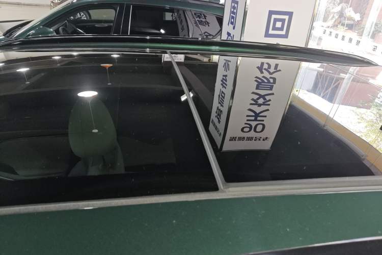 Used VOYAH FREE 2025 318 318 km Rear-Drive Touring Edition Roof