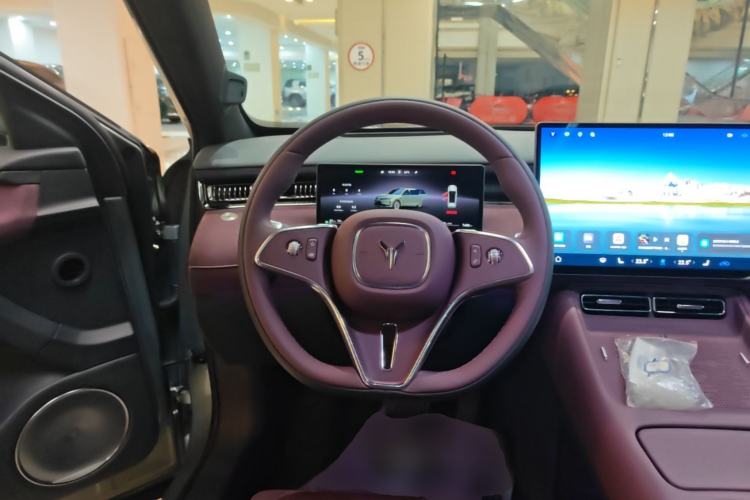 Used VOYAH FREE 2025 Model FREE+ Four-Wheel-Drive Qiankun Edition Steering Wheel