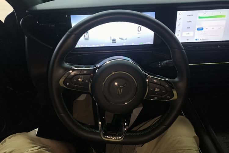 Used VOYAH FREE 2025 318 318 km Rear-Drive Touring Edition Steering Wheel