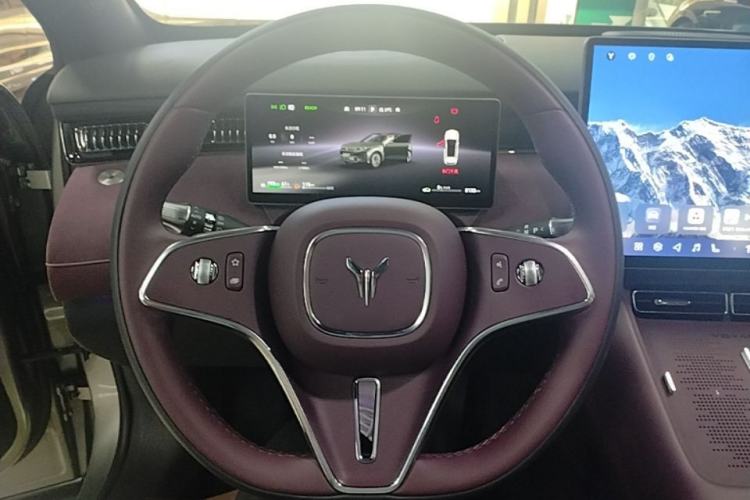 Used VOYAH FREE 2025 Model FREE+ Rear-Drive Qiankun Edition Steering Wheel