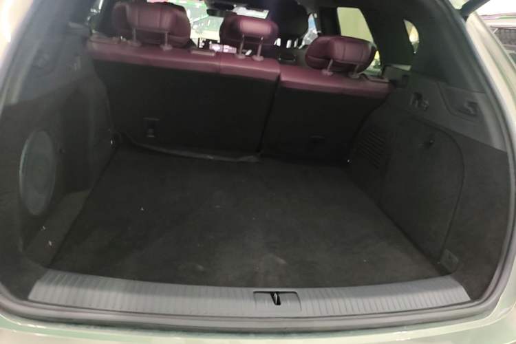 Used VOYAH FREE 2025 Model FREE+ Four-Wheel-Drive Qiankun Edition Trunk