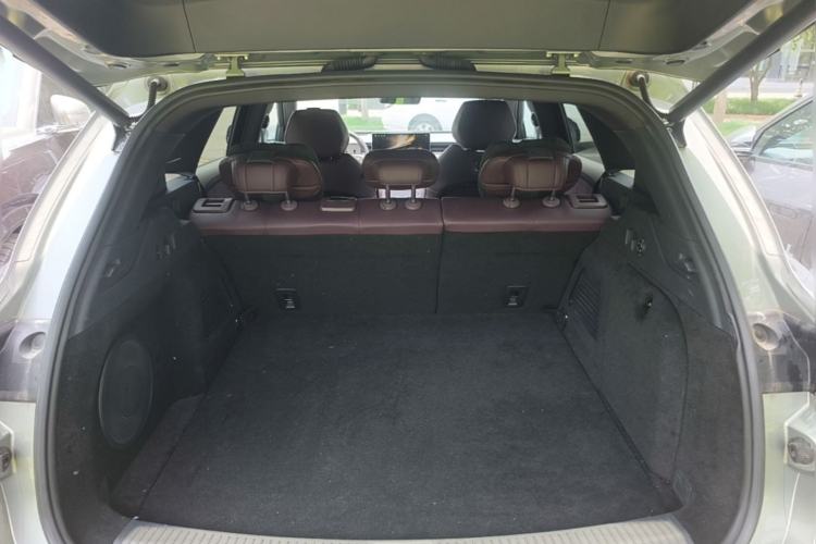 Used VOYAH FREE 2025 Model FREE+ Four-Wheel-Drive Qiankun Edition Trunk