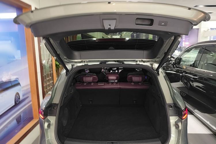 Used VOYAH FREE 2025 Model FREE+ Four-Wheel-Drive Qiankun Edition Trunk