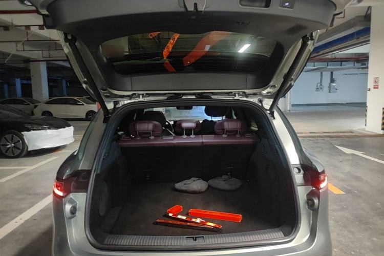 Used VOYAH FREE 2025 Model FREE+ Four-Wheel-Drive Qiankun Edition Trunk