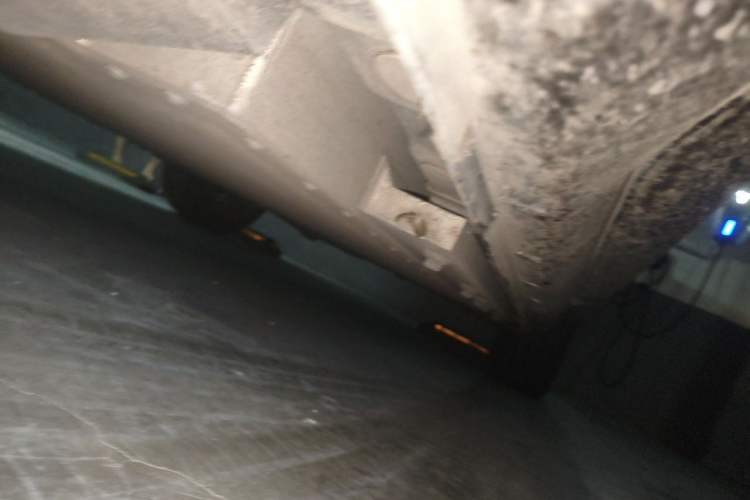 Used VOYAH FREE 2025 Model FREE+ Rear-Drive Qiankun Edition Chassis Front Left
