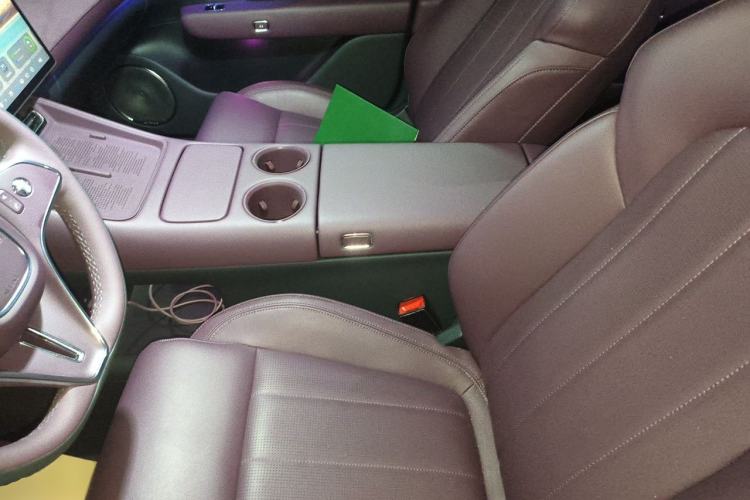 Used VOYAH FREE 2025 Model FREE+ Rear-Drive Qiankun Edition Left Front Seat