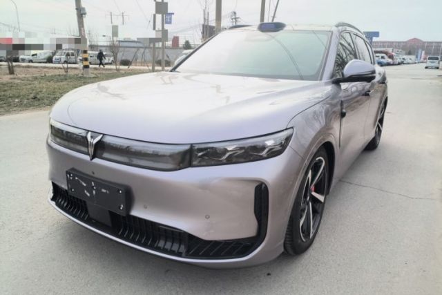 Used VOYAH FREE 2025 Model FREE+ Four-Wheel-Drive Qiankun Edition