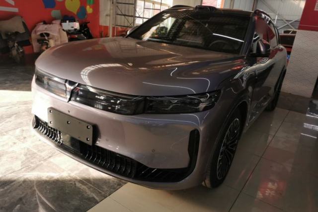 Used VOYAH FREE 2025 Model FREE+ Four-Wheel-Drive Qiankun Edition