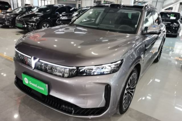 Used VOYAH FREE 2025 Model FREE+ Four-Wheel-Drive Qiankun Edition