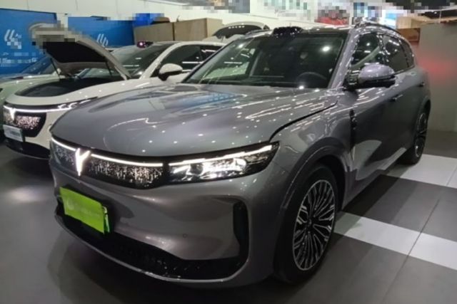 Używany VOYAH FREE 2025 Model FREE+ Four-Wheel-Drive Qiankun Edition