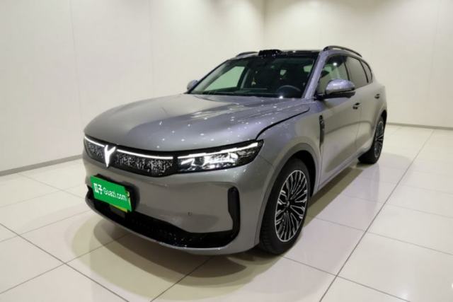 Ojetý VOYAH FREE 2025 Model FREE+ Four-Wheel-Drive Qiankun Edition