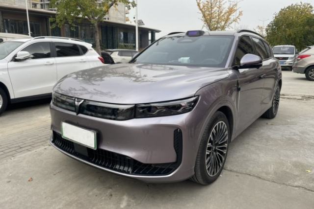 Used VOYAH FREE 2025 Model FREE+ Four-Wheel-Drive Qiankun Edition