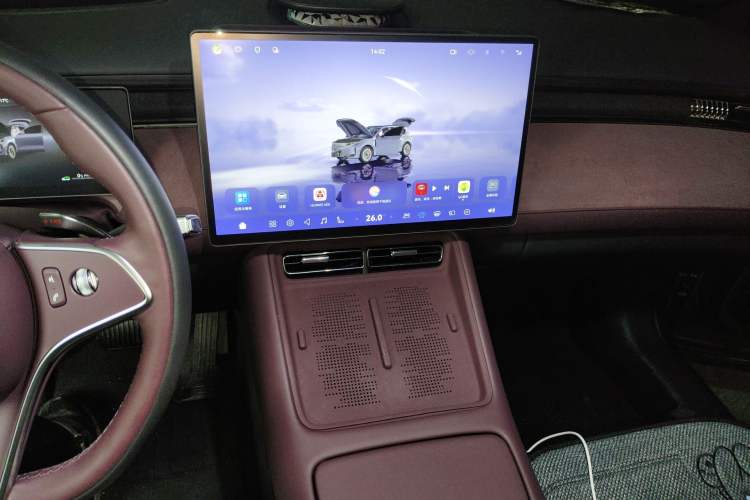 Used VOYAH FREE 2025 Model FREE+ Four-Wheel-Drive Qiankun Edition Audio And AC Panel