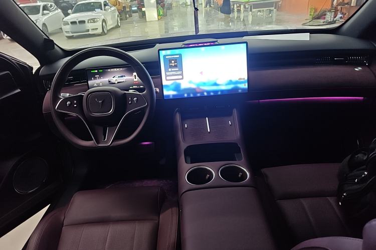 Used VOYAH FREE 2025 Model FREE+ Four-Wheel-Drive Qiankun Edition Center Console
