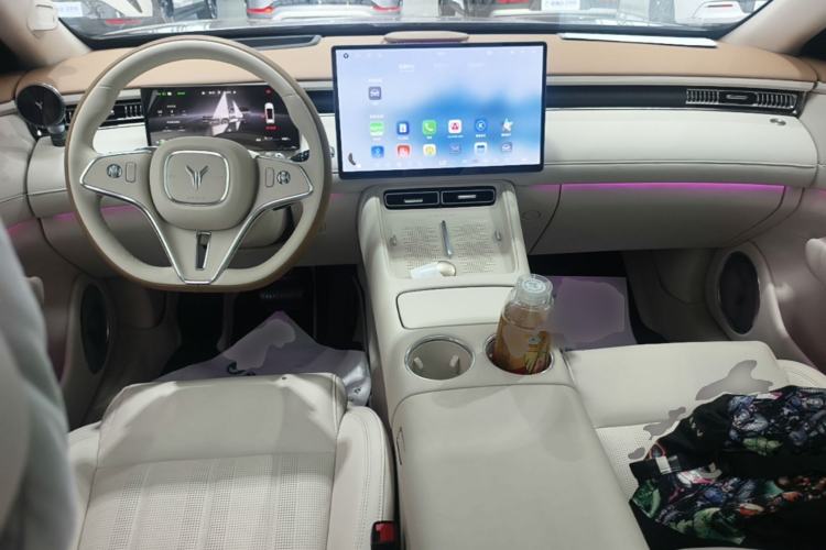 Used VOYAH FREE 2025 Model FREE+ Four-Wheel-Drive Qiankun Edition Center Console