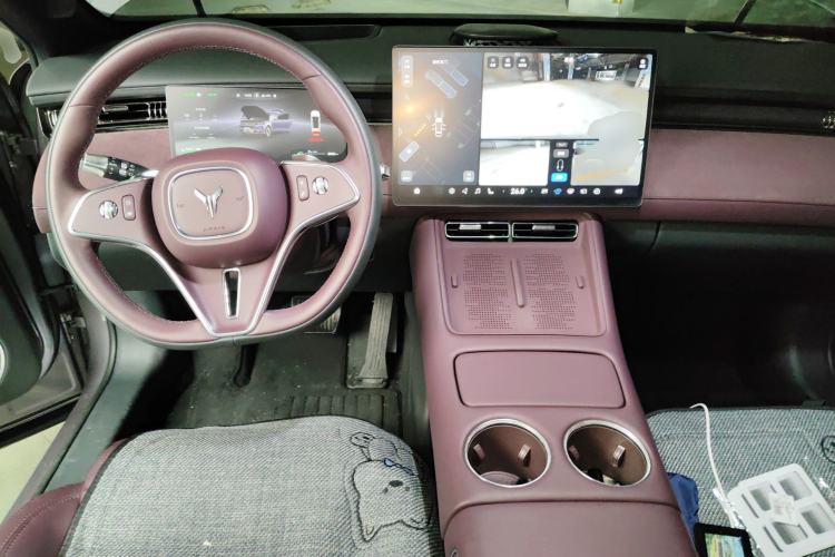 Used VOYAH FREE 2025 Model FREE+ Four-Wheel-Drive Qiankun Edition Center Console