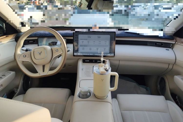 Used VOYAH FREE 2025 Model FREE+ Four-Wheel-Drive Qiankun Edition Center Console