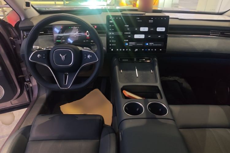 Used VOYAH FREE 2025 Model FREE+ Four-Wheel-Drive Qiankun Edition Center Console
