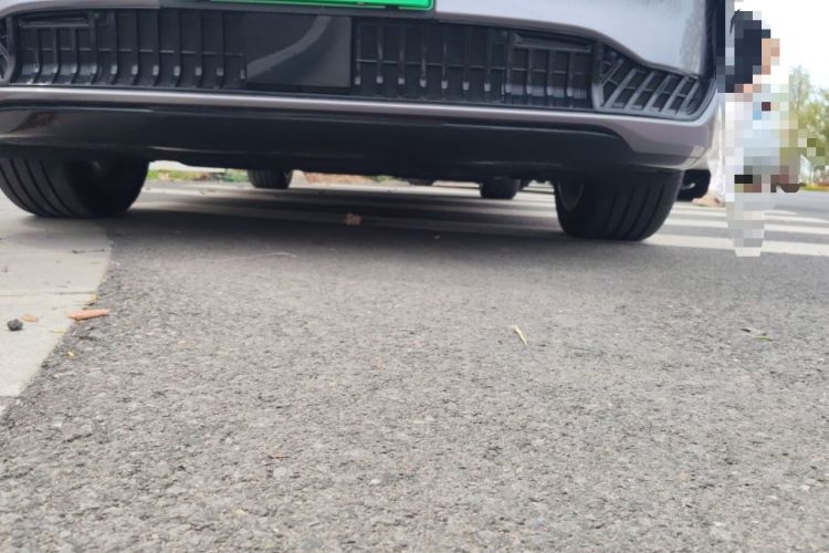 Used VOYAH FREE 2025 Model FREE+ Four-Wheel-Drive Qiankun Edition Chassis Front