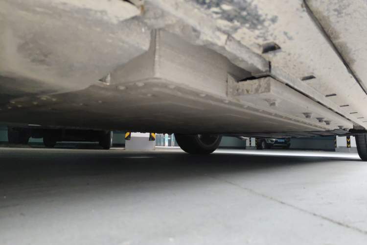 Used VOYAH FREE 2025 Model FREE+ Four-Wheel-Drive Qiankun Edition Chassis Front Left