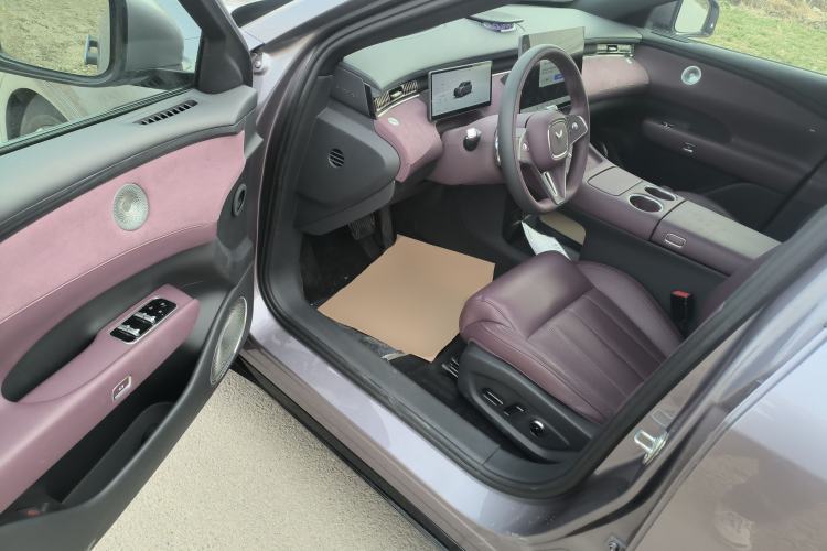 Used VOYAH FREE 2025 Model FREE+ Four-Wheel-Drive Qiankun Edition Driver Seat