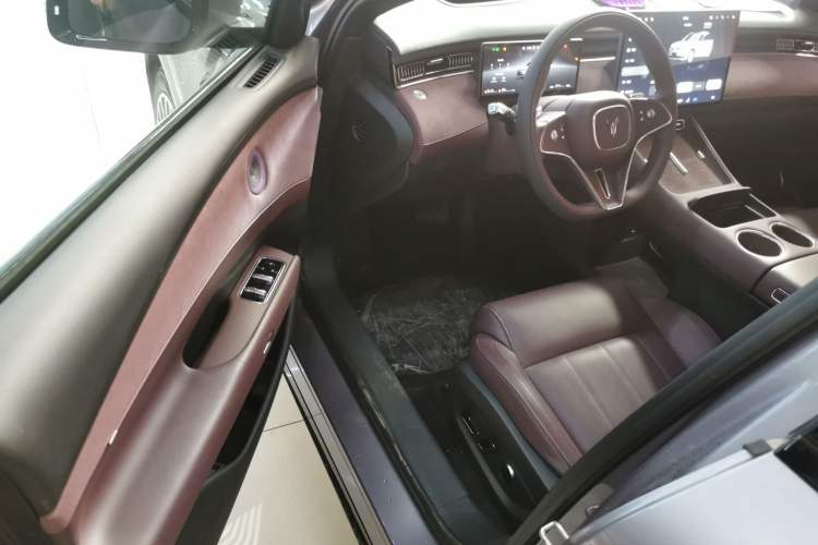 Used VOYAH FREE 2025 Model FREE+ Four-Wheel-Drive Qiankun Edition Driver Seat
