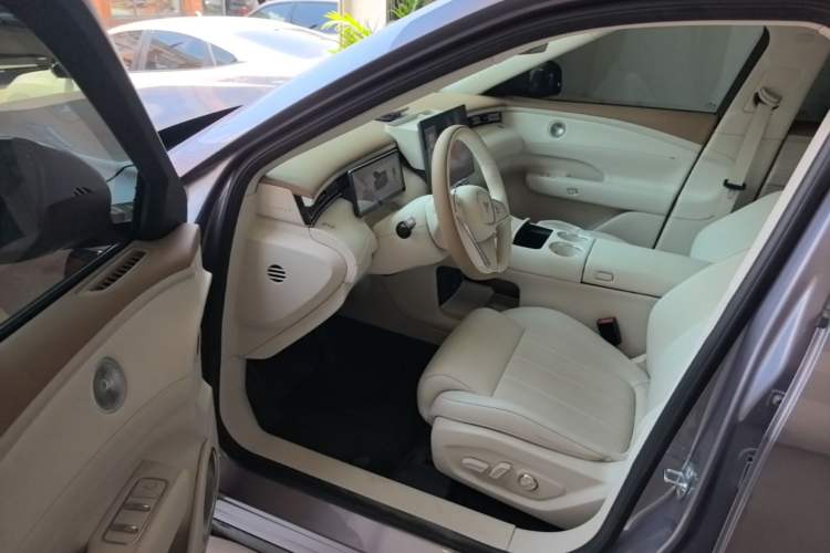 Used VOYAH FREE 2025 Model FREE+ Rear-Drive Qiankun Edition Driver Seat