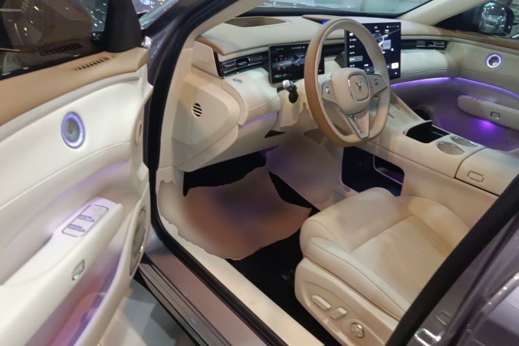 Used VOYAH FREE 2025 Model FREE+ Four-Wheel-Drive Qiankun Edition Driver Seat