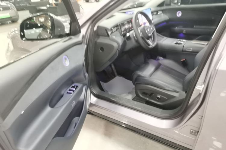 Used VOYAH FREE 2025 Model FREE+ Four-Wheel-Drive Qiankun Edition Driver Seat