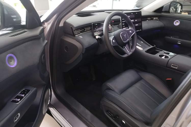 Used VOYAH FREE 2025 Model FREE+ Four-Wheel-Drive Qiankun Edition Driver Seat