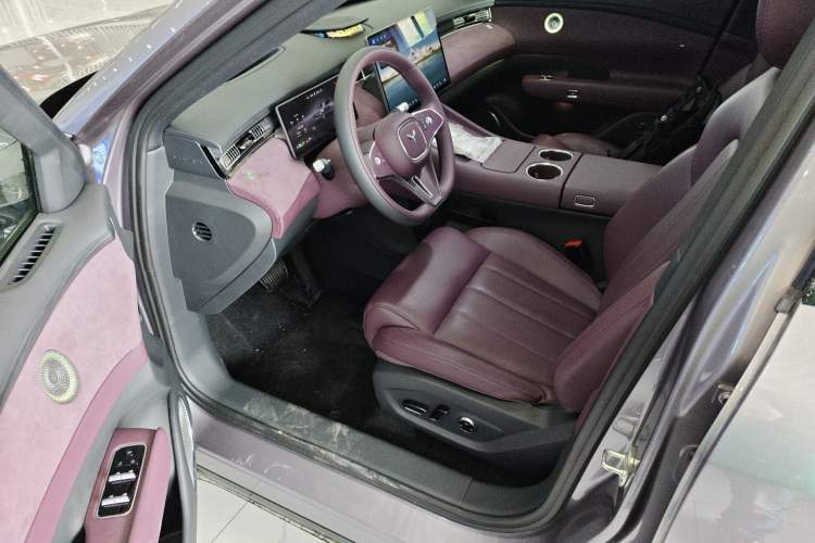Used VOYAH FREE 2025 Model FREE+ Four-Wheel-Drive Qiankun Edition Driver Seat