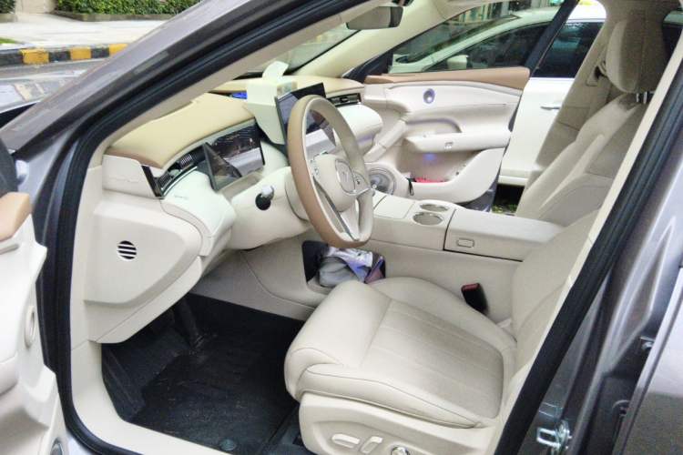 Used VOYAH FREE 2025 Model FREE+ Rear-Drive Qiankun Edition Driver Seat