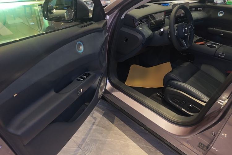 Used VOYAH FREE 2025 Model FREE+ Four-Wheel-Drive Qiankun Edition Driver Seat