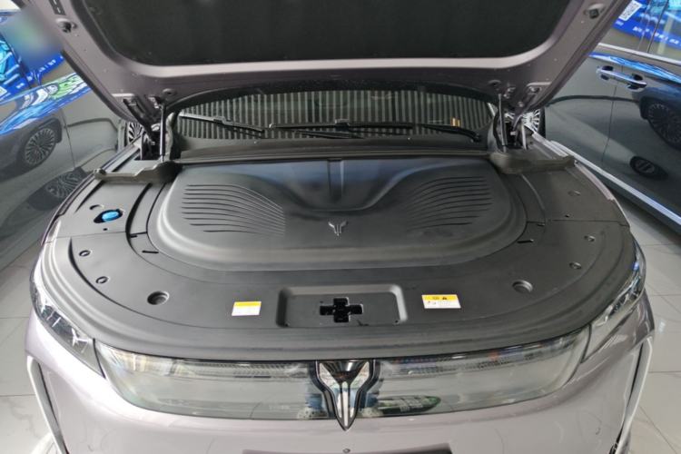 Used VOYAH FREE 2025 Model FREE+ Rear-Drive Qiankun Edition Engine Bay