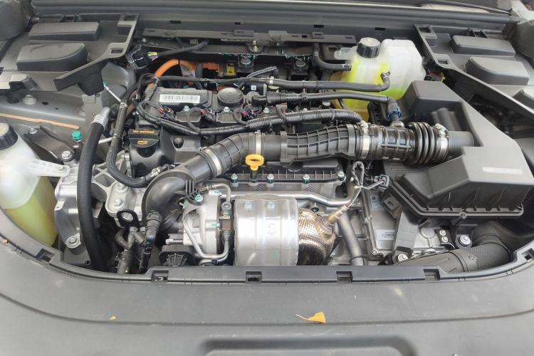 Used VOYAH FREE 2025 Model FREE+ Four-Wheel-Drive Qiankun Edition Engine Bay