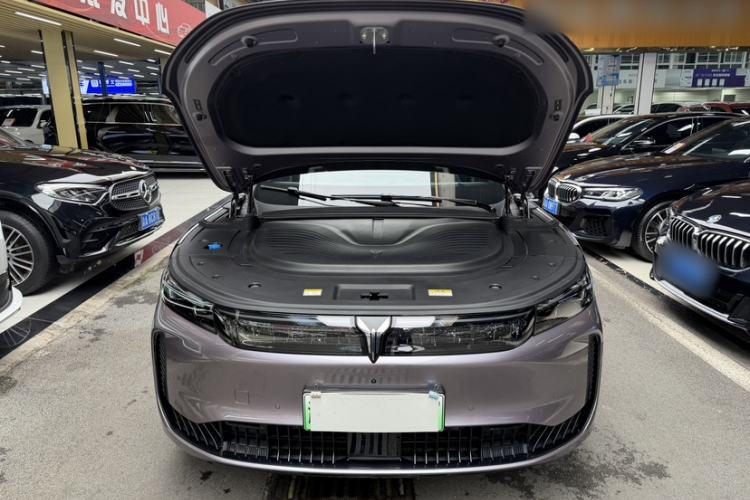 Used VOYAH FREE 2025 Model FREE+ Four-Wheel-Drive Qiankun Edition Engine Bay