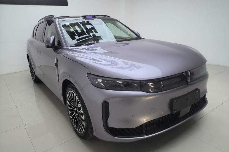 Used VOYAH FREE 2025 Model FREE+ Four-Wheel-Drive Qiankun Edition Exterior 2