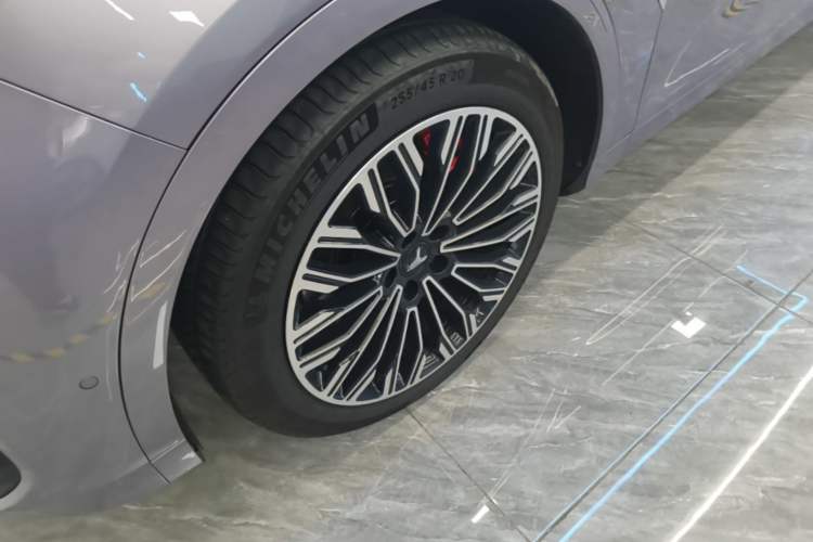 Used VOYAH FREE 2025 Model FREE+ Four-Wheel-Drive Qiankun Edition Exterior 3