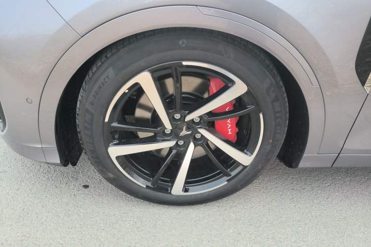 Used VOYAH FREE 2025 Model FREE+ Four-Wheel-Drive Qiankun Edition Exterior 4
