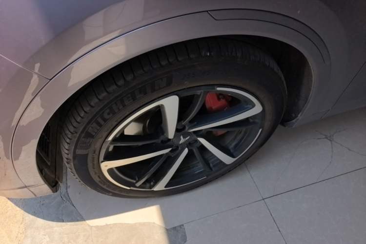 Used VOYAH FREE 2025 Model FREE+ Rear-Drive Qiankun Edition Exterior 4