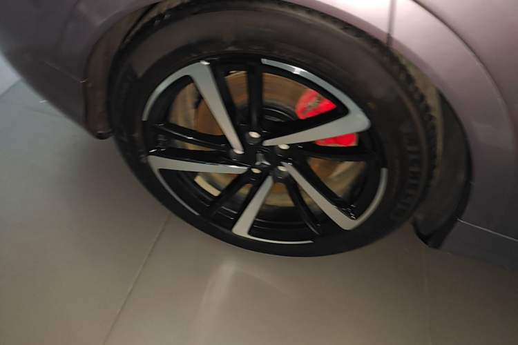 Used VOYAH FREE 2025 Model FREE+ Four-Wheel-Drive Qiankun Edition Exterior 5