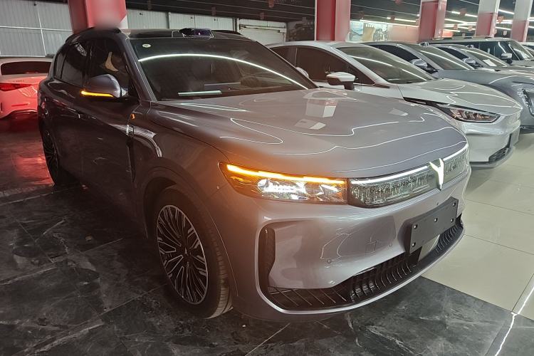 Used VOYAH FREE 2025 Model FREE+ Four-Wheel-Drive Qiankun Edition Front Right 45 Deg